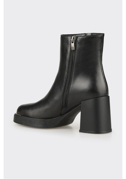 Siyah Deri Kadın Günlük Bot modelleri