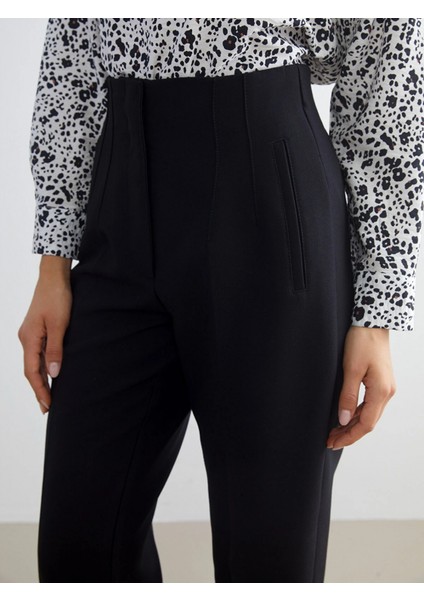 Lcwaıkıkı Classic Siyah Büyük Beden Standart Fit Kadın Cigarette Pantolon fırsatları