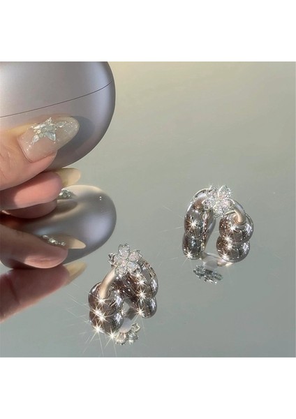 Yanıp Sönen Kiraz Çiçekleri Kulak Klibi Aksesuarları Zirkon Kulaklık Takılar Ows Kulaklıklar Için Moda Takı Hediyesi Kadınlar Için (Yurt Dışından) fırsatları