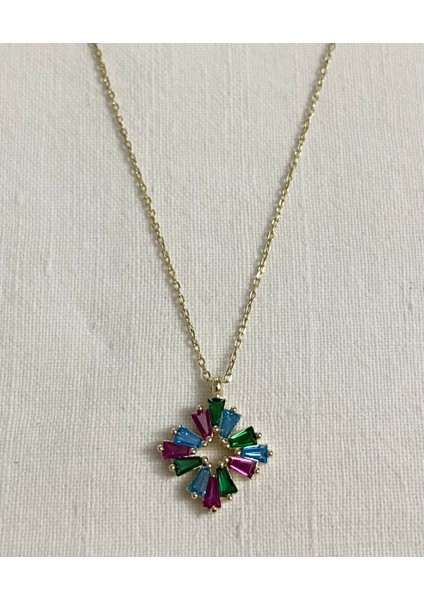 Renkli Baget Taşlı Altın Kolye fırsatları