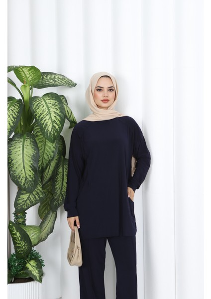 Cepli Sandy Pantolonlu Takım modelleri