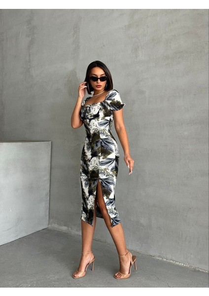 Baskılı Kısa Kol Vücuda Oturan Midi Elbise fırsatları