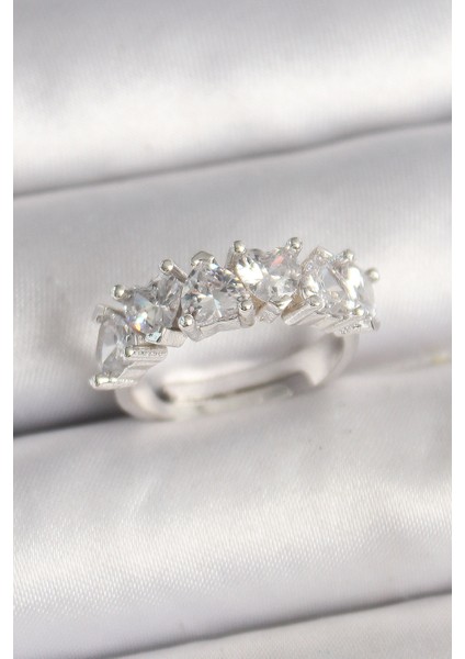 Pirinç Gümüş Renk Zirkon Taşlı Kalp Model Ayarlanabilir Kadın Yüzük - Lisinya