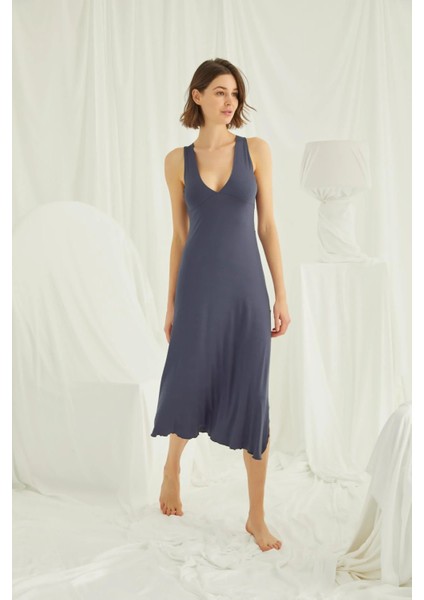 Monamise Göğüs ve Sırt Dekolteli Dantelli Yırtmaçlı Askılı Gecelik modelleri