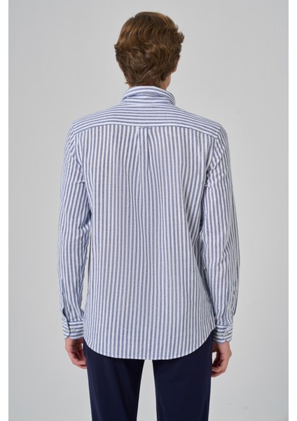 Erkek Lacivert Slim Fit Düğmeli Yaka Gömlek indirimleri