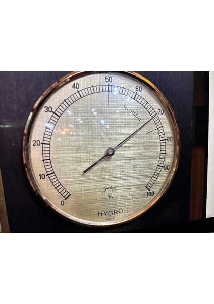 Ahşap Kaidesinde Alman Derece Barometre ve Higrometre 42 cm 21 cm 3 cm Ölçülerinde
