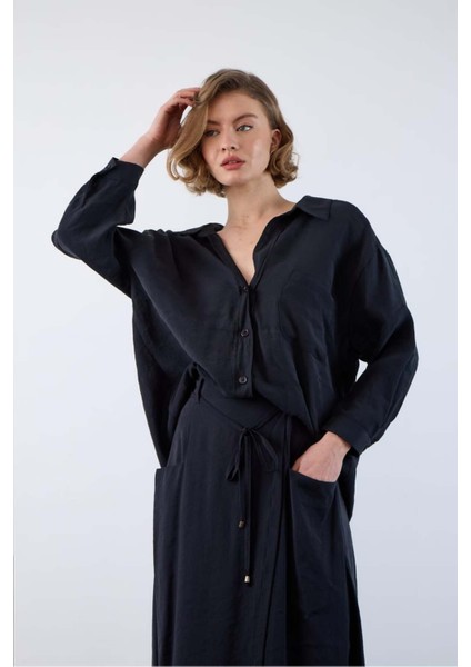 Kadın Siyah Oversize Gömlek | Düşük Omuzlu Cep Detaylı | Rahat Kalıp