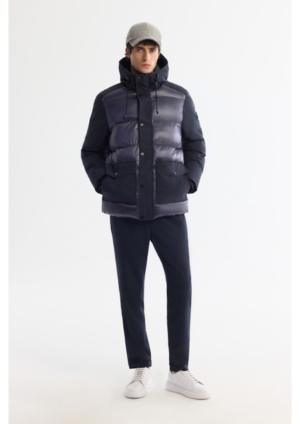 Erkek Lacivert Kapüşonlu Su İtici Rüzgar Geçirmez Parlak Şişme Comfort Fit Mont A42Y6104