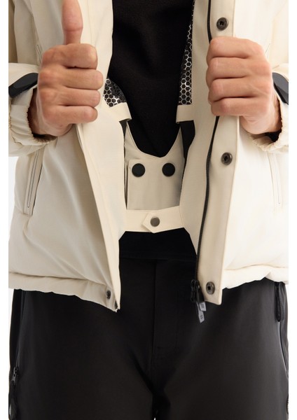 Erkek Ekru Kapüşonlu Suİtici Rüzgar Geçirmez -20°C Dayanıklı Comfort Fit Kayak Montu A42Y6159