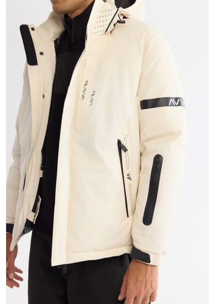 Erkek Ekru Kapüşonlu Suİtici Rüzgar Geçirmez -20°C Dayanıklı Comfort Fit Kayak Montu A42Y6159