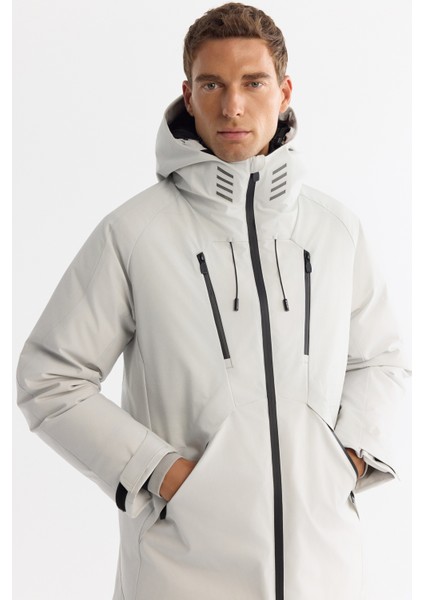 Erkek Açık Gri Kapüşonlu Su İtici Rüzgar Geçirmez Kaz Tüyü Comfort Fit Mont A42Y6044
