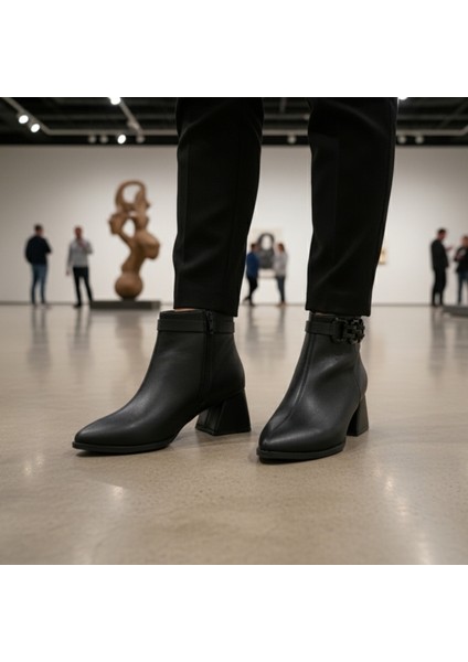 Xhaos | Zincir Detaylı Topuklu Bot - Siyah - 38 fiyatları