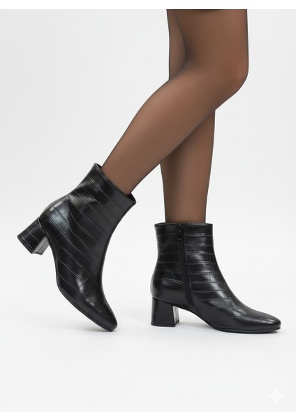 Kadın Kare Burun Düz Fermuarlı Kalın Topuklu Bot fiyatları