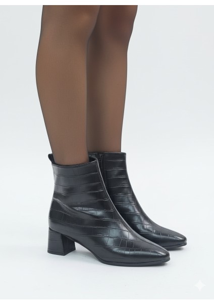 Kadın Kare Burun Düz Fermuarlı Kalın Topuklu Bot modelleri