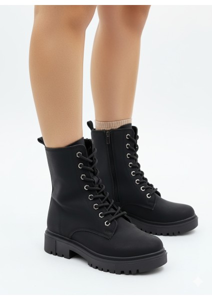 Kadın Bağcıklı Fermuarlı Düz Desen Kaymaz Taban Postal