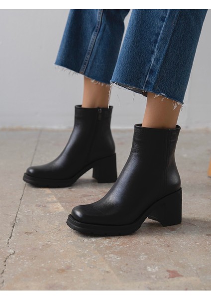 Etno Siyah Hakiki Deri Kadın Bot