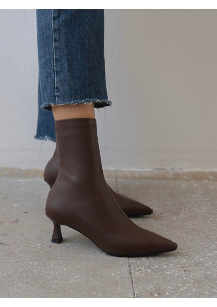 Bobby Streç Kahve Deri Bot modelleri