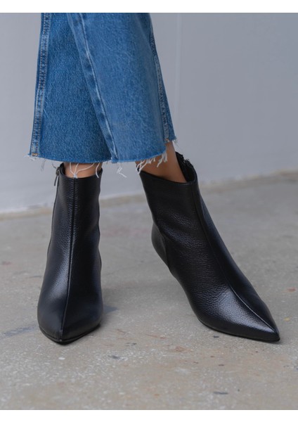 Lydia Siyah Hakiki Deri Kadın Bot