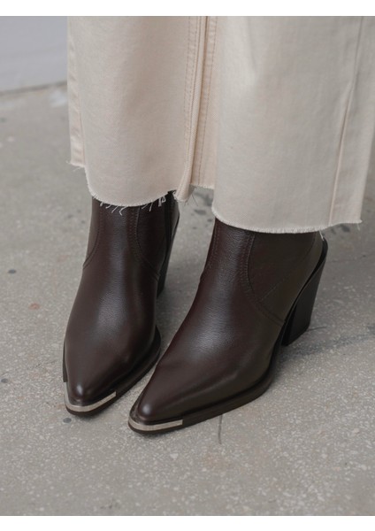 April Kahve Hakiki Deri Kadın Bot modelleri