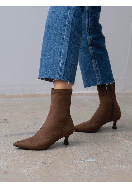 Bobby Streç Kahve Süet Bot modelleri