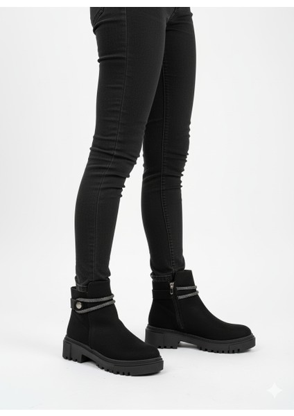 Kadın Taşlı Düğme Detaylı Fermuarlı Kısa Bot fiyatları