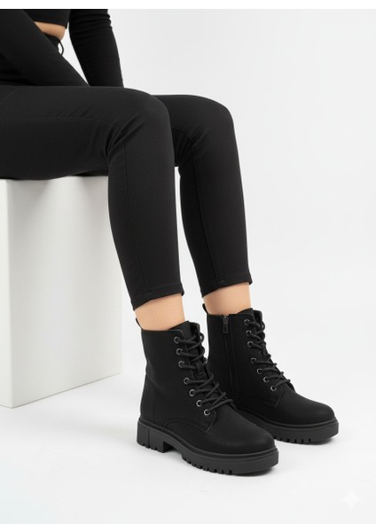 Kadın Bağcıklı Fermuarlı Termo Taban Düz Postal