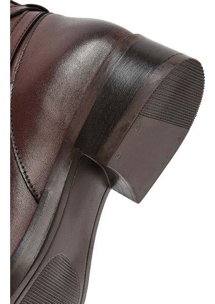 Kadın Kahverengi Fermuarlı Deri Bot 25WFD281418