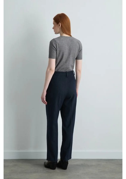 Havuç Kesim Silik Çizgili Kaşe Pantolon - Lacivert indirimleri