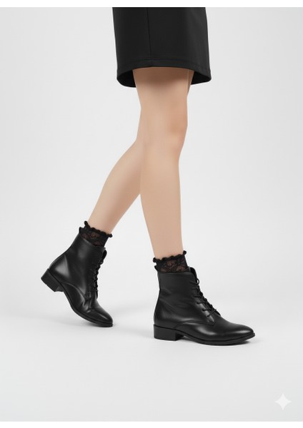 Kadın Bağcıklı Fermuarlı Kalın Topuk Sivri Burun Bot