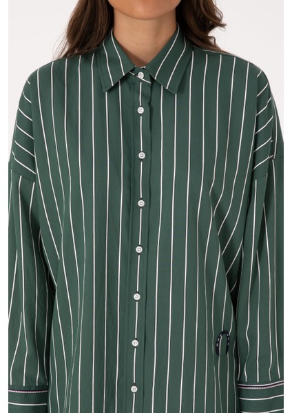Kadın Koyu Yeşil Gömlek Desenli 50308795-VR079
