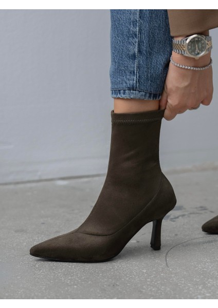 Dina Streç Haki Süet Bot