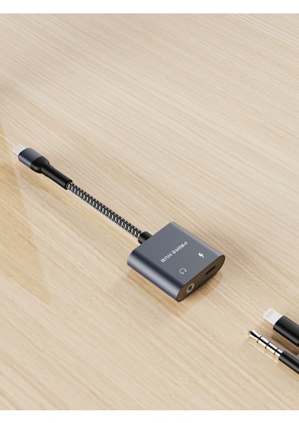 2 In 1 Lightning Hub Çoklayıcı Kablo Şarj ve Kulaklık Girişli Lightning Aux Dönüştürücü Çevirici modelleri
