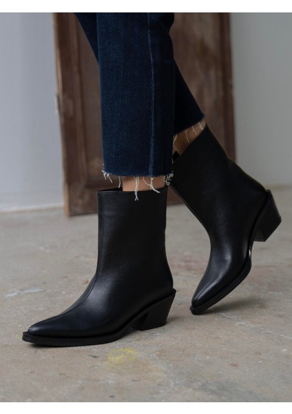 Piora Siyah Hakiki Deri Kadın Bot