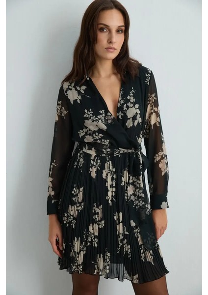 Anvelop Kesim Piliseli Elbise - Siyah indirimleri