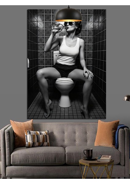Klozette Oturan Siyah Beyaz Kadın Dekoratif Kanvas - Mdf Ahşap Tablo