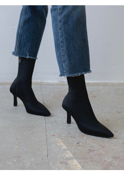 Dina Streç Siyah Scuba Bot modelleri