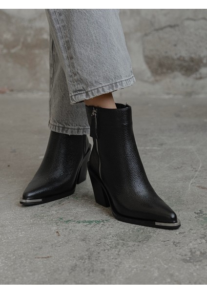 Devin Siyah Hakiki Deri Kadın Bot