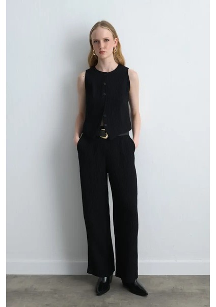 Anka Koleksiyonu Yuvarlak Yakalı Krinkıl Yelek - Siyah