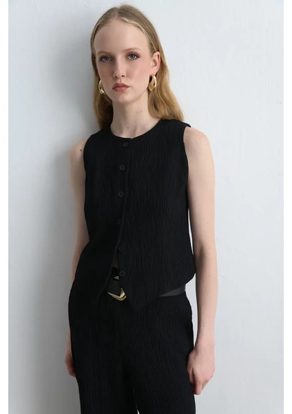 Anka Koleksiyonu Yuvarlak Yakalı Krinkıl Yelek - Siyah modelleri