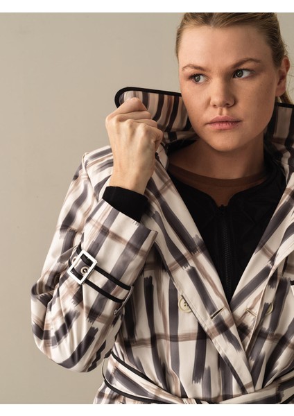 Kadın Siyah Regular Fit Desenli Trençkot