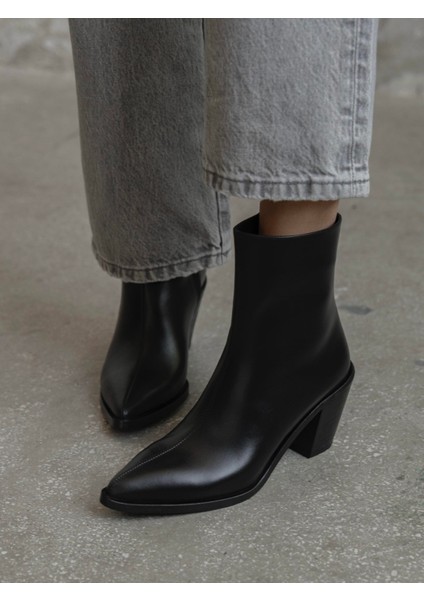 Lerona Siyah Hakiki Deri Kadın Bot