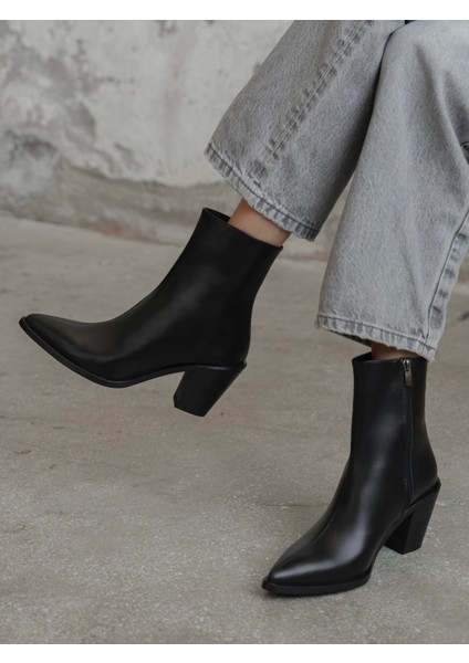 Lerona Siyah Hakiki Deri Kadın Bot fiyatları