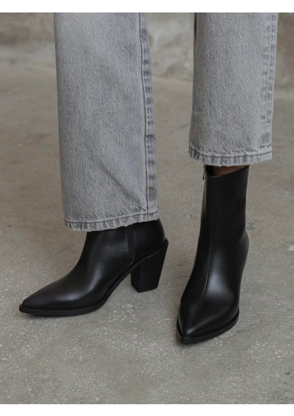 Lerona Siyah Hakiki Deri Kadın Bot modelleri