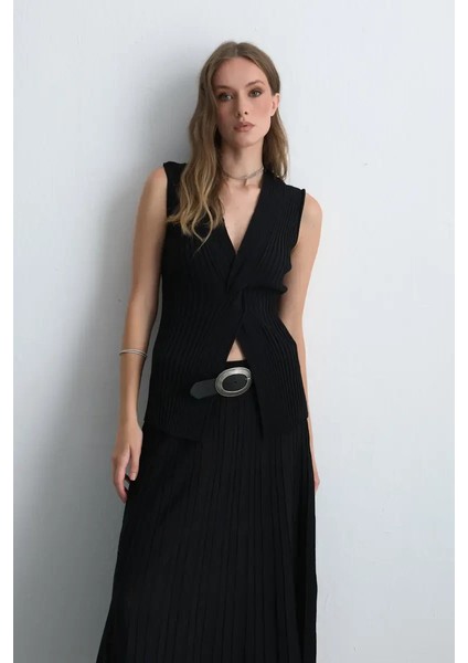 Düğüm Detaylı Viskon Triko Bluz - Siyah modelleri