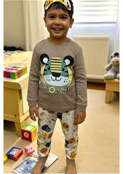 Çocuklar Için Göz Maskeli Karakter Baskılı %100 Pamuk 3 Lü Pijama Takımları fiyatları