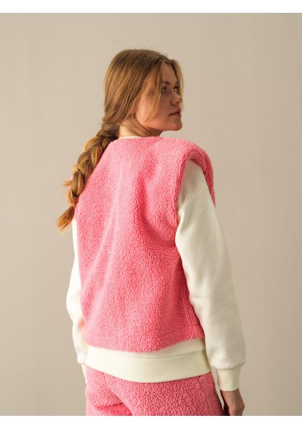 Kadın Pembe Oversize Kuzu Yelek