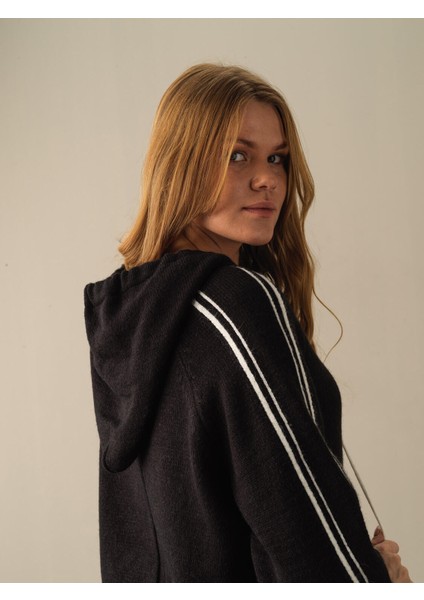 Kadın Siyah Oversize Kazak