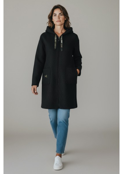 Kadın Üstten Cepli Kapüşonlu Önü Fermuarlı Kaşe Hırka