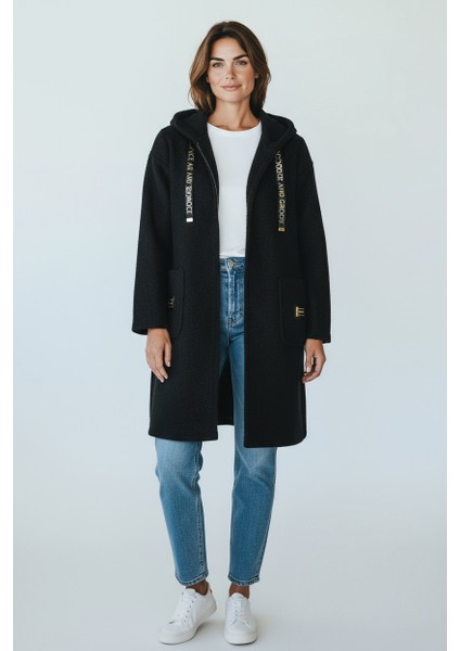 Kadın Üstten Cepli Kapüşonlu Önü Fermuarlı Kaşe Hırka modelleri