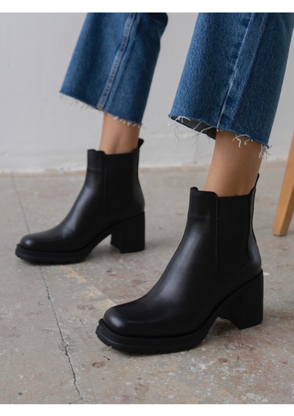 Stark Siyah Hakiki Deri Kadın Bot